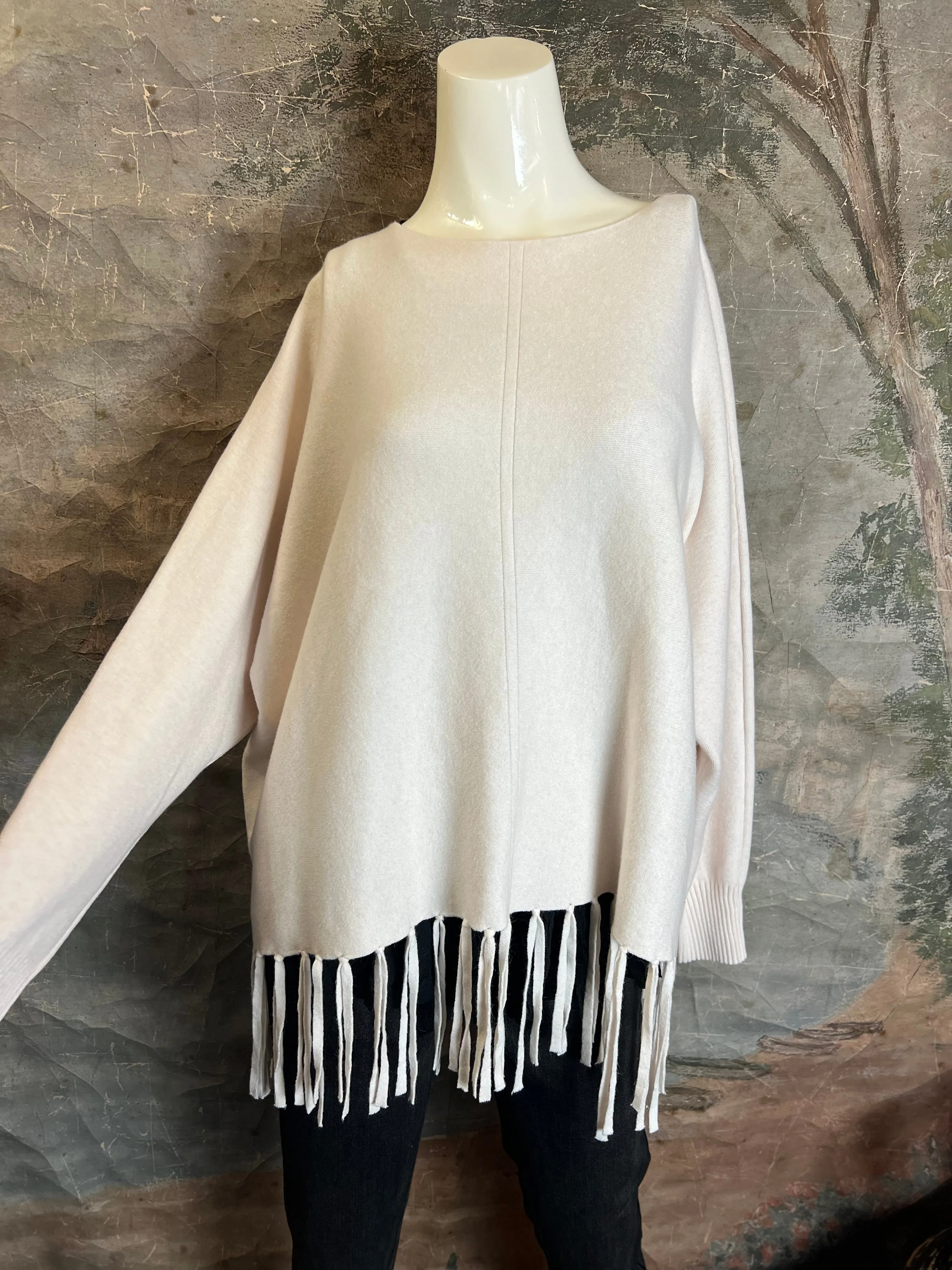 10212 Classic Sweater w/Fringes-Cream