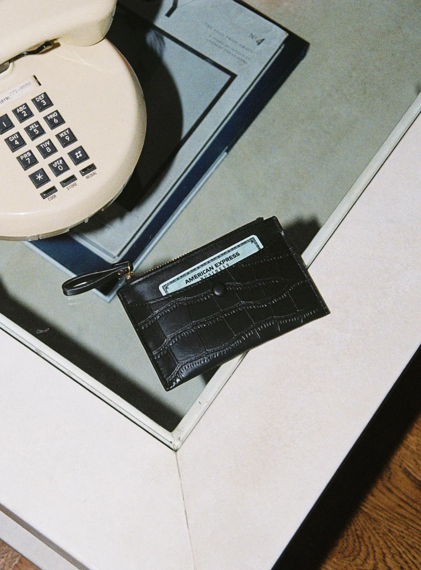 Keeping Track Wallet Black