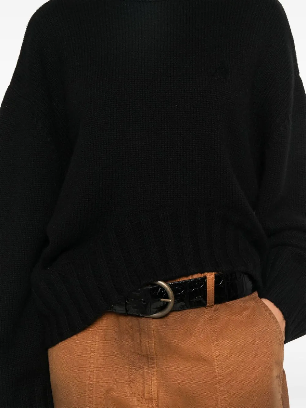 WOOL BLEND CREWNECK SWEATER